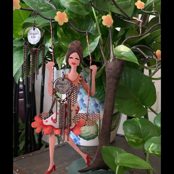 Chandelier Coin Earrings, “DREAM BIG”. - Picture 8 of 9